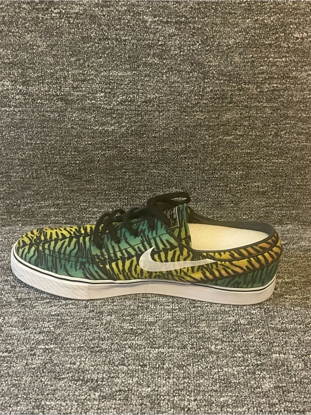 Nike SB Stefan Janoski Multicolor Rasta Tiger-Print Canvas Sneakers Men’s 12